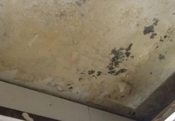 肥东阳台漏水维修公司分享下肥东卫生间渗水维修需要注意哪些问题。